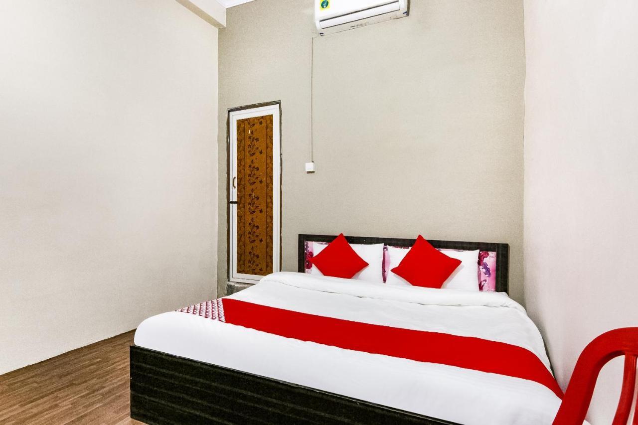 Oyo 69647 Yash Lodge 贾巴尔普尔 外观 照片